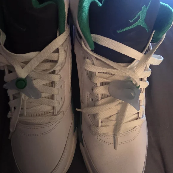 Air Jordan 13 Retro Lucky Green Mens 9.5 Women's 11 Shoes - Picture 5 of 9